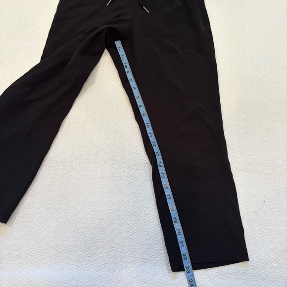 Lululemon Womens Cropped Pant Black Size 4 Drawstring Elastic Waist Pockets - Picture 16 of 16